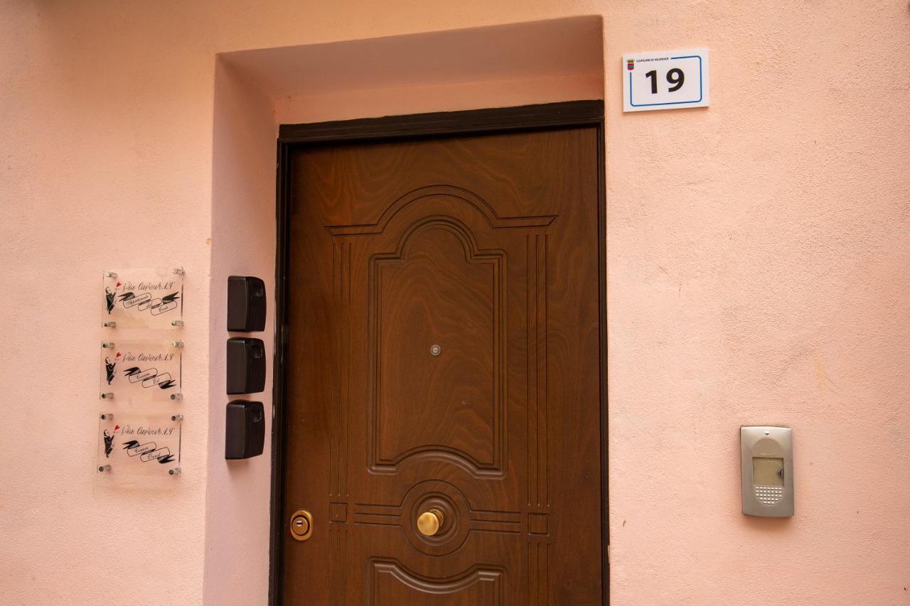 Via Cavour 19, Appartamento Del Conte Iglesias Exterior foto